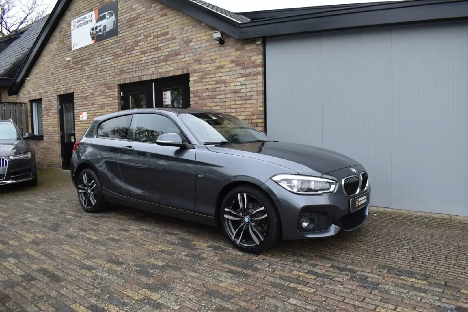 BMW 118 118I M SPORT EDITION, Xenon, AUT, Navi Сірий - 2