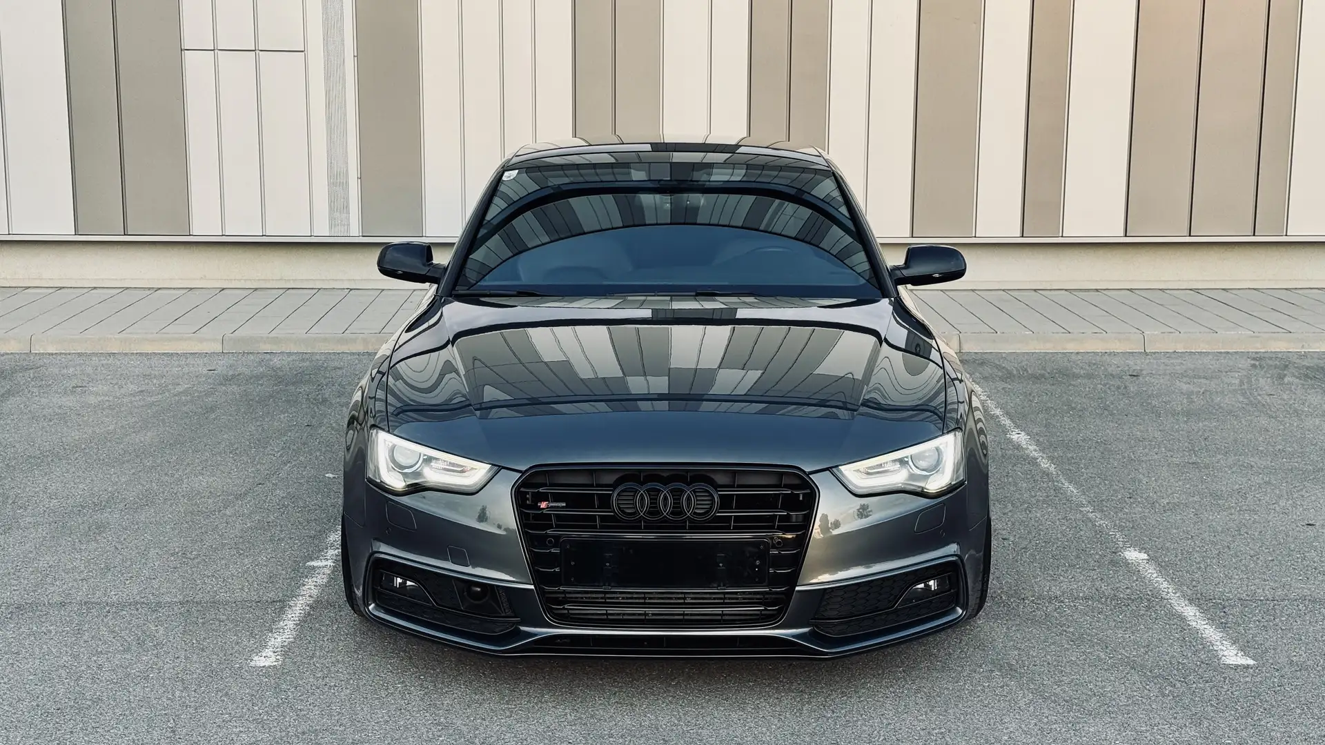 Audi A5 Audi A5 8T S-Line BLACK EDITION Facelift Grau - 2