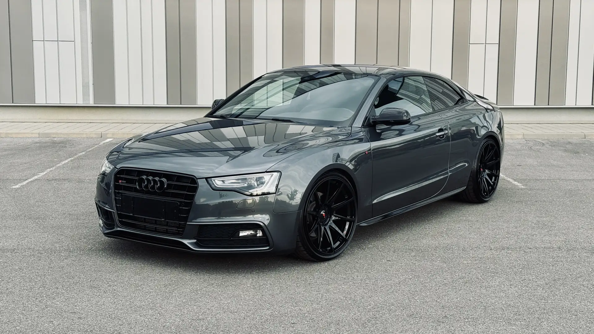 Audi A5 Audi A5 8T S-Line BLACK EDITION Facelift Grau - 1