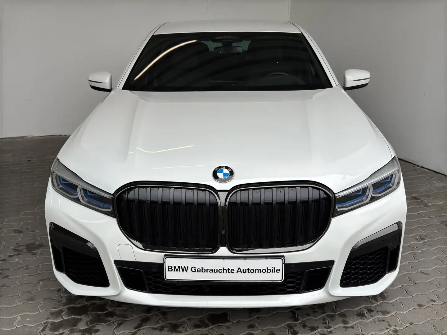 BMW 730 dA M Sport Laser.Navi.HuD.Massage.360°.ACC Bílá - 1