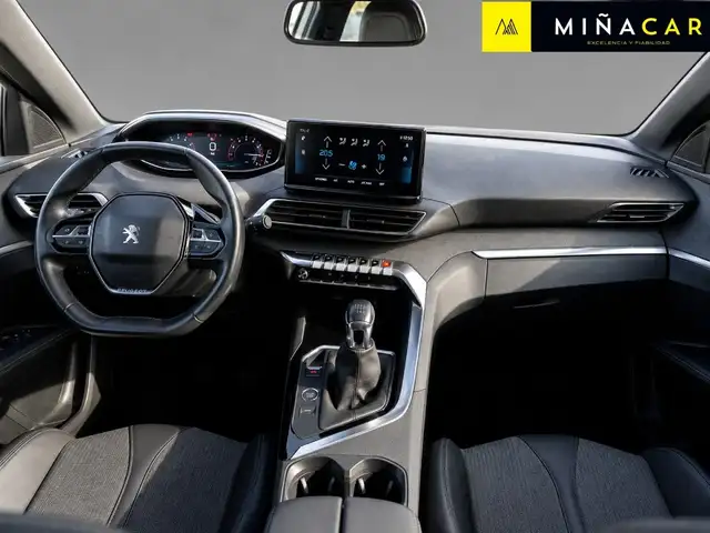 Peugeot 3008 view 3