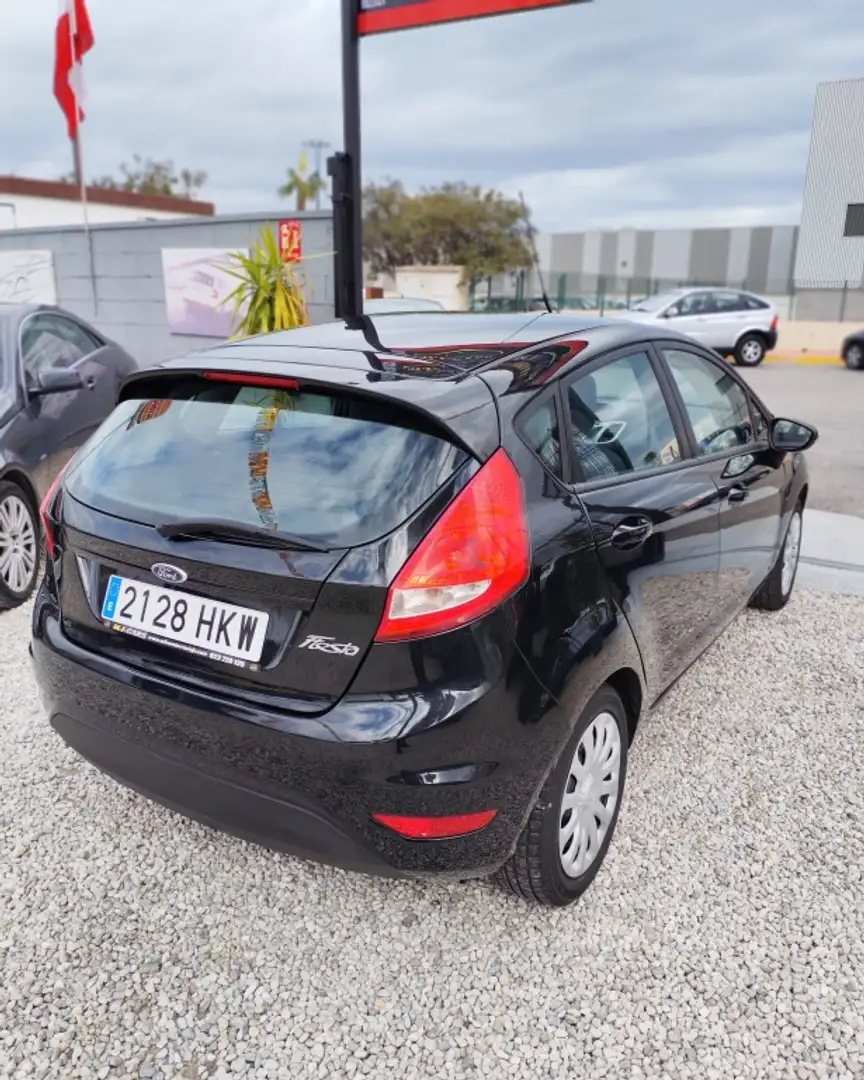 Ford Fiesta 1.25 Trend 82 Schwarz - 2