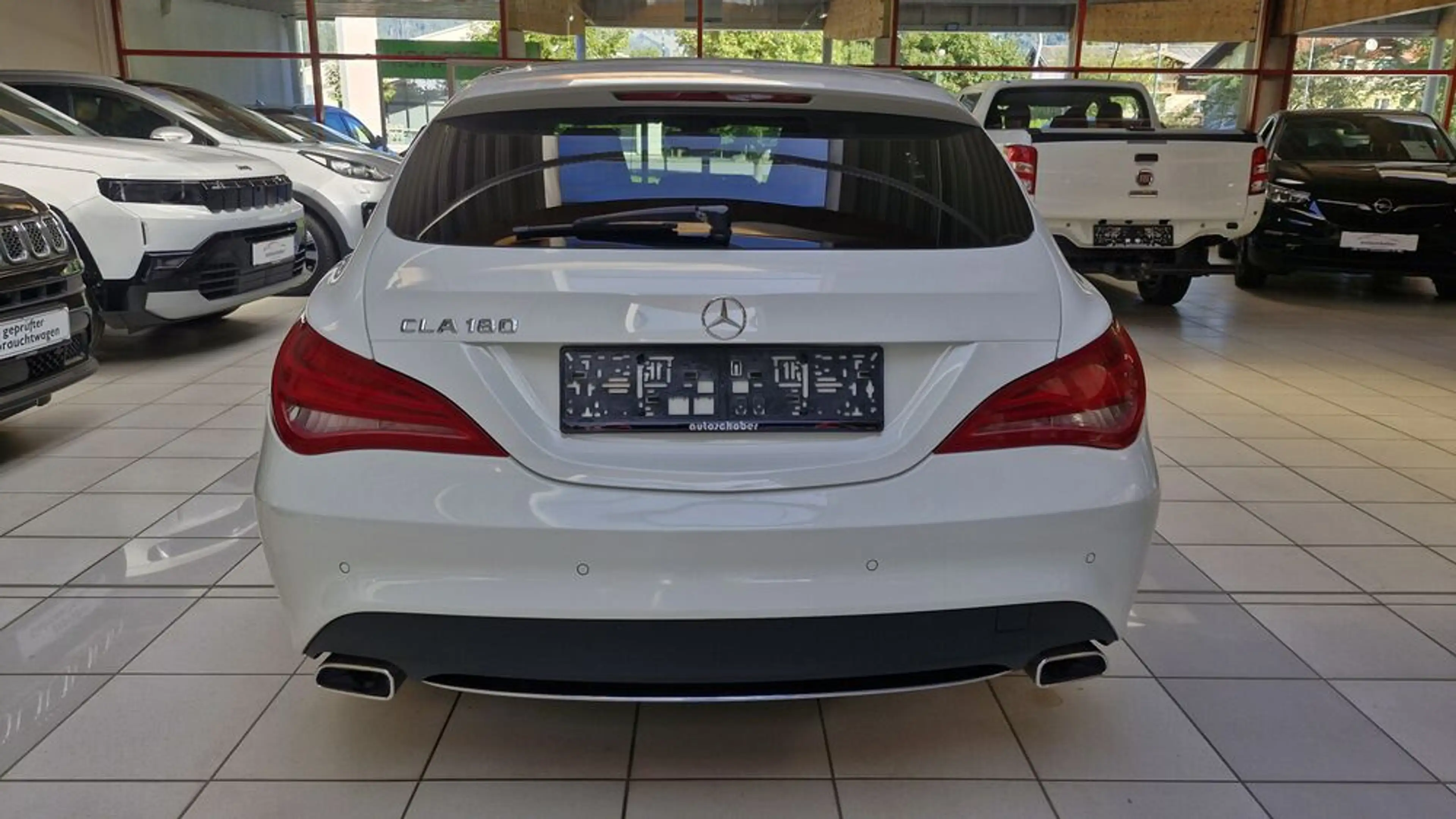 Mercedes-Benz CLA 180 Shooting Brake Automatik — photo 6