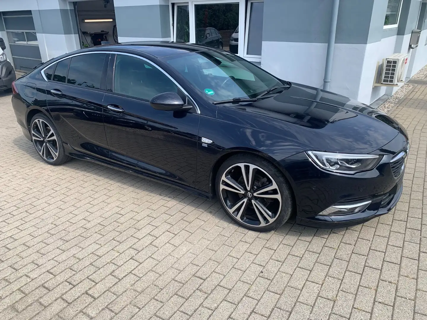 Opel Insignia 4x4 2,0 CDTI Aut. OPC-line LED Leder Blau - 1