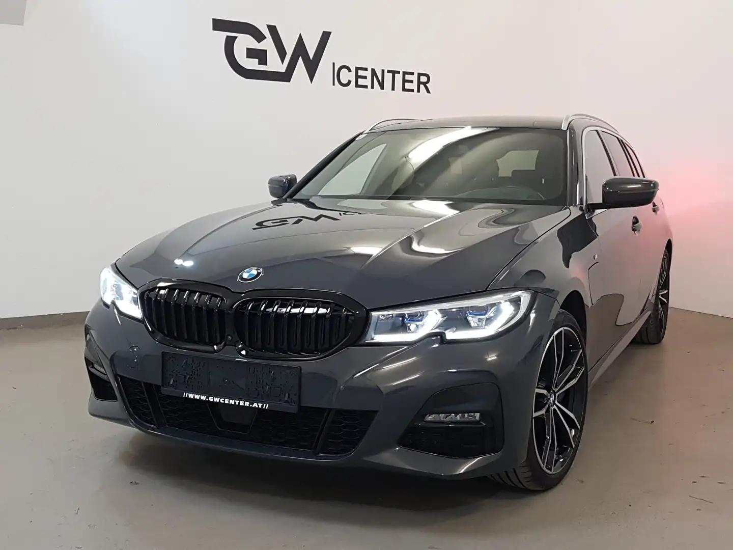 BMW 330 e xDrive M Sport AHK ACC Laserlicht Harman HUD Grau - 2