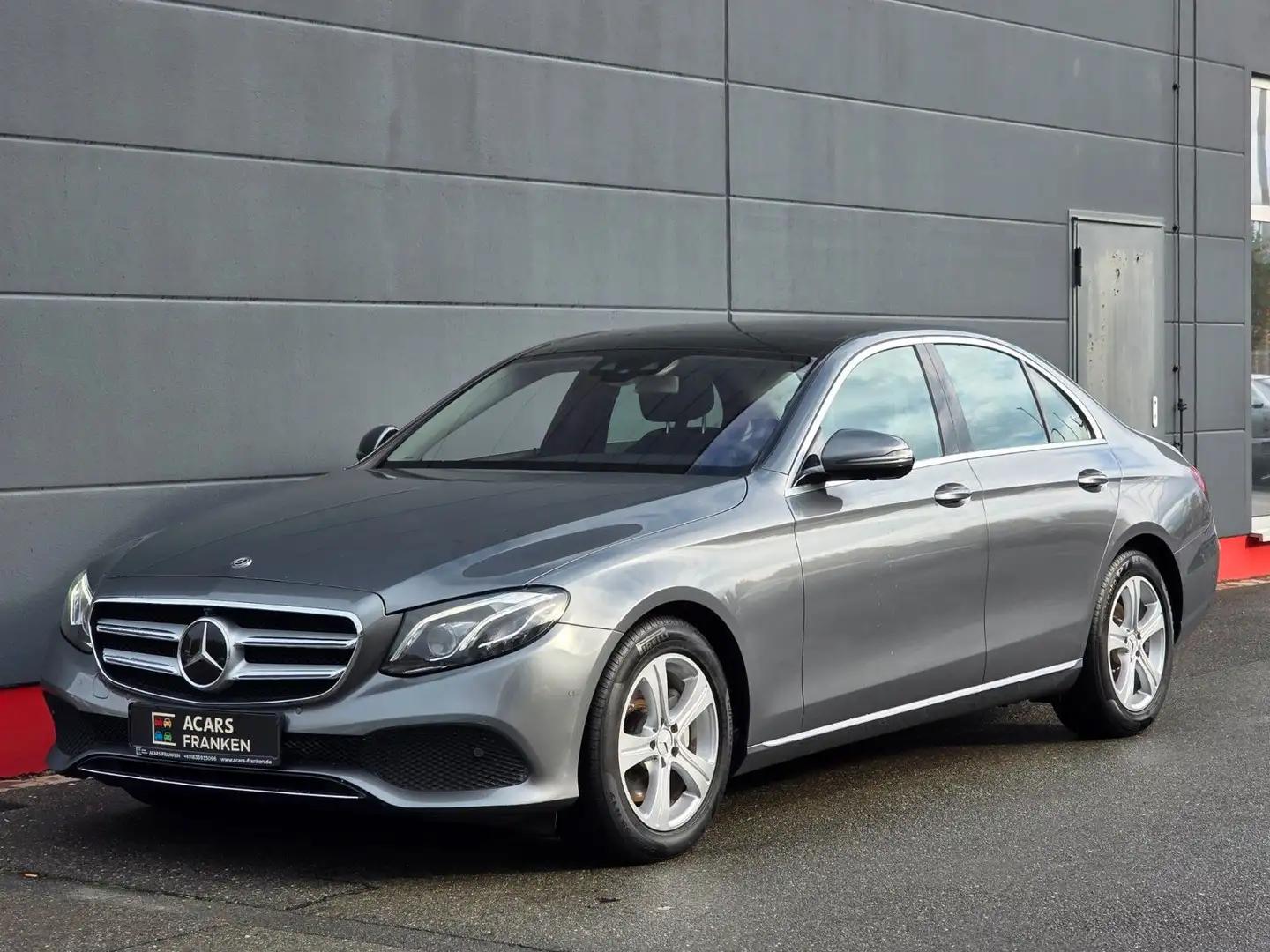 Mercedes-Benz E 220 d 4Matic *Burmester*Full*Pano*LED Gris - 1