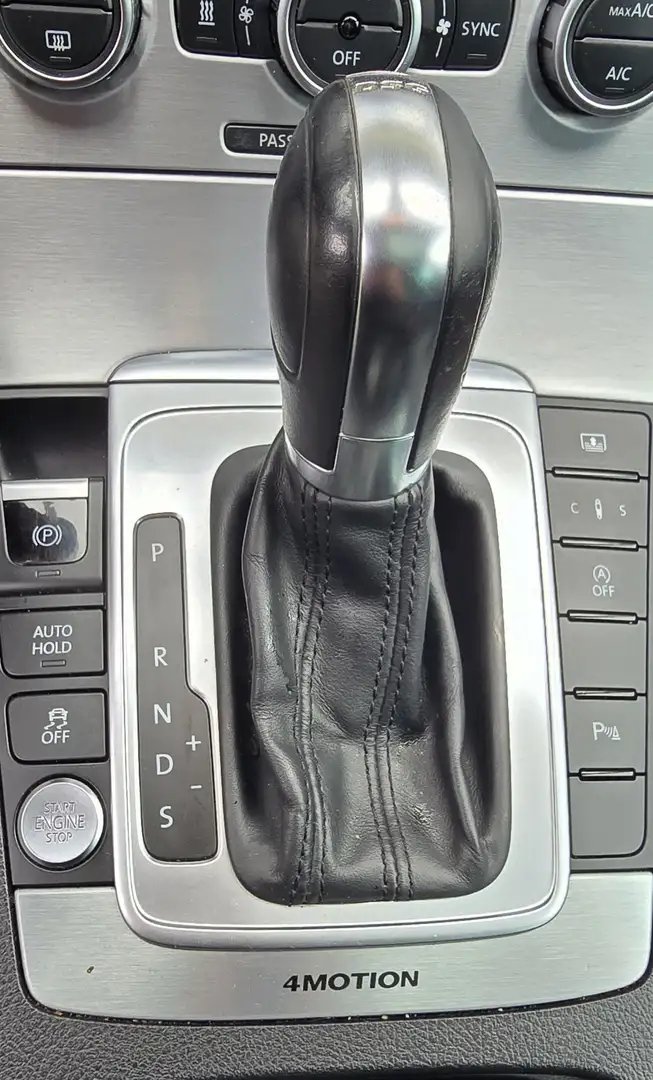 Volkswagen CC 2.0 TDI 4Motion BlueMotion Technology DSG - 2