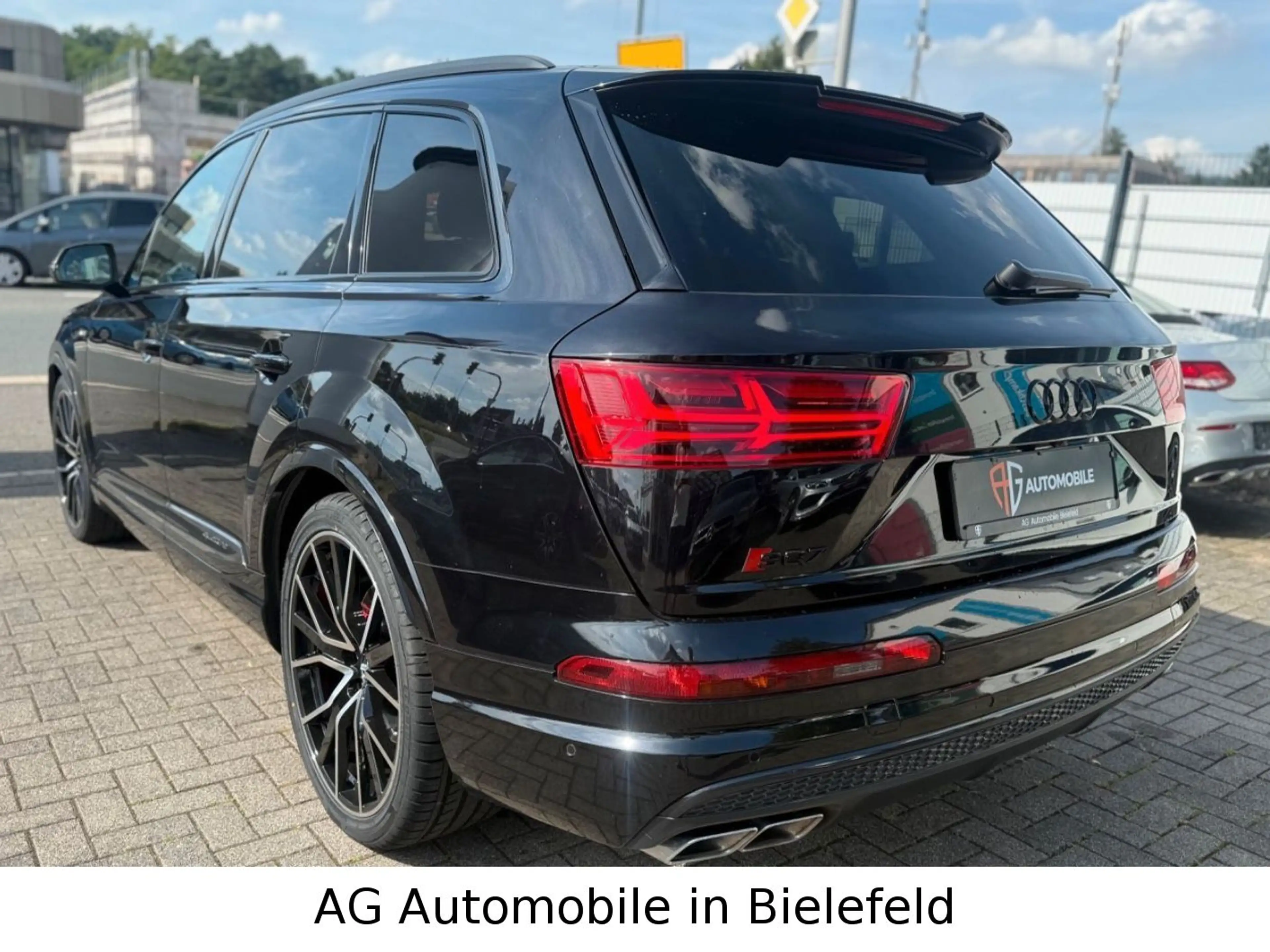 Audi SQ7 4.0 TDI quattro "HEADUP"BOSE"SHZG" — photo 4