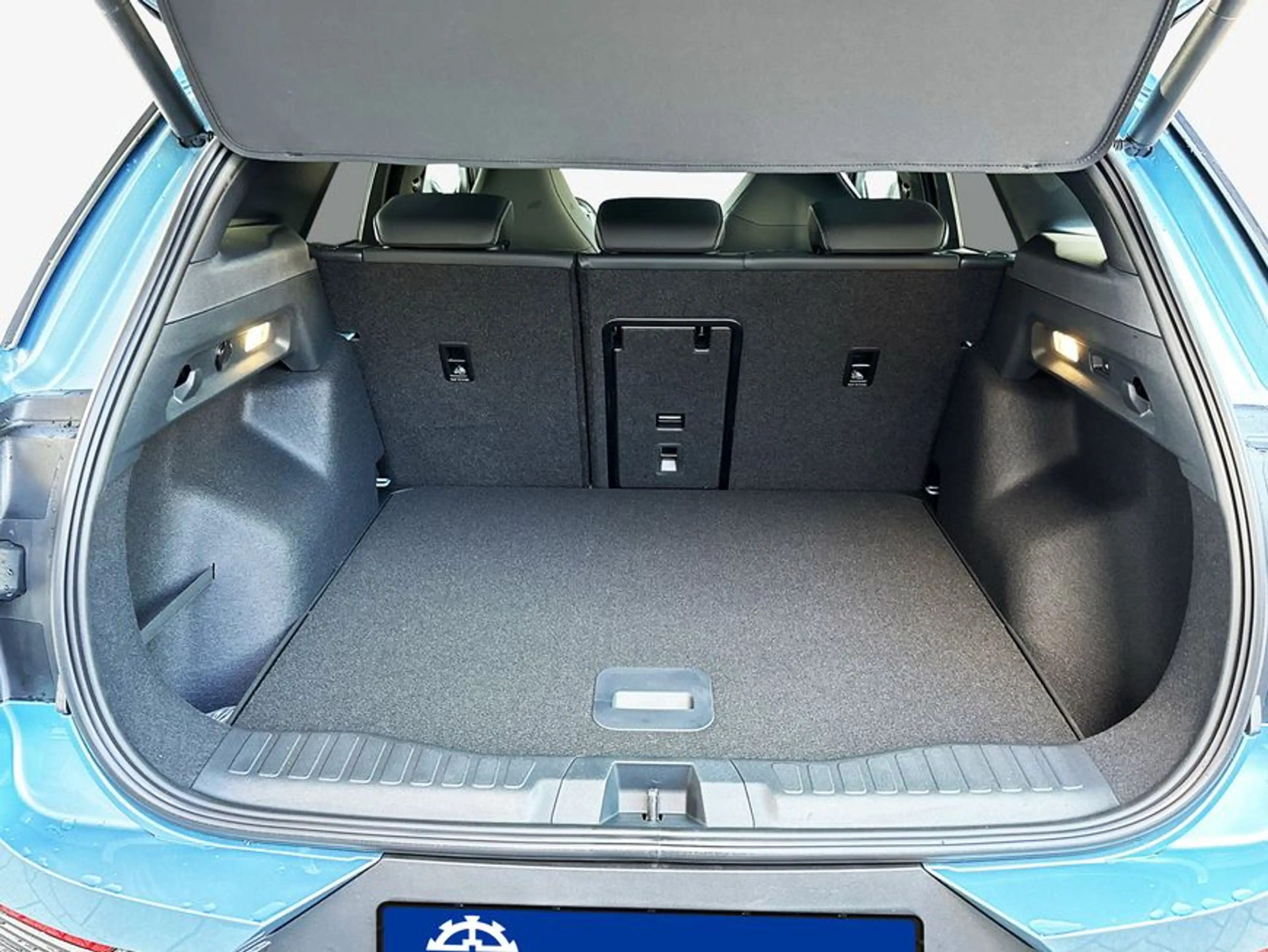 Ford Explorer Elektromotor mit Extended Range RWD 77kWh — photo 6