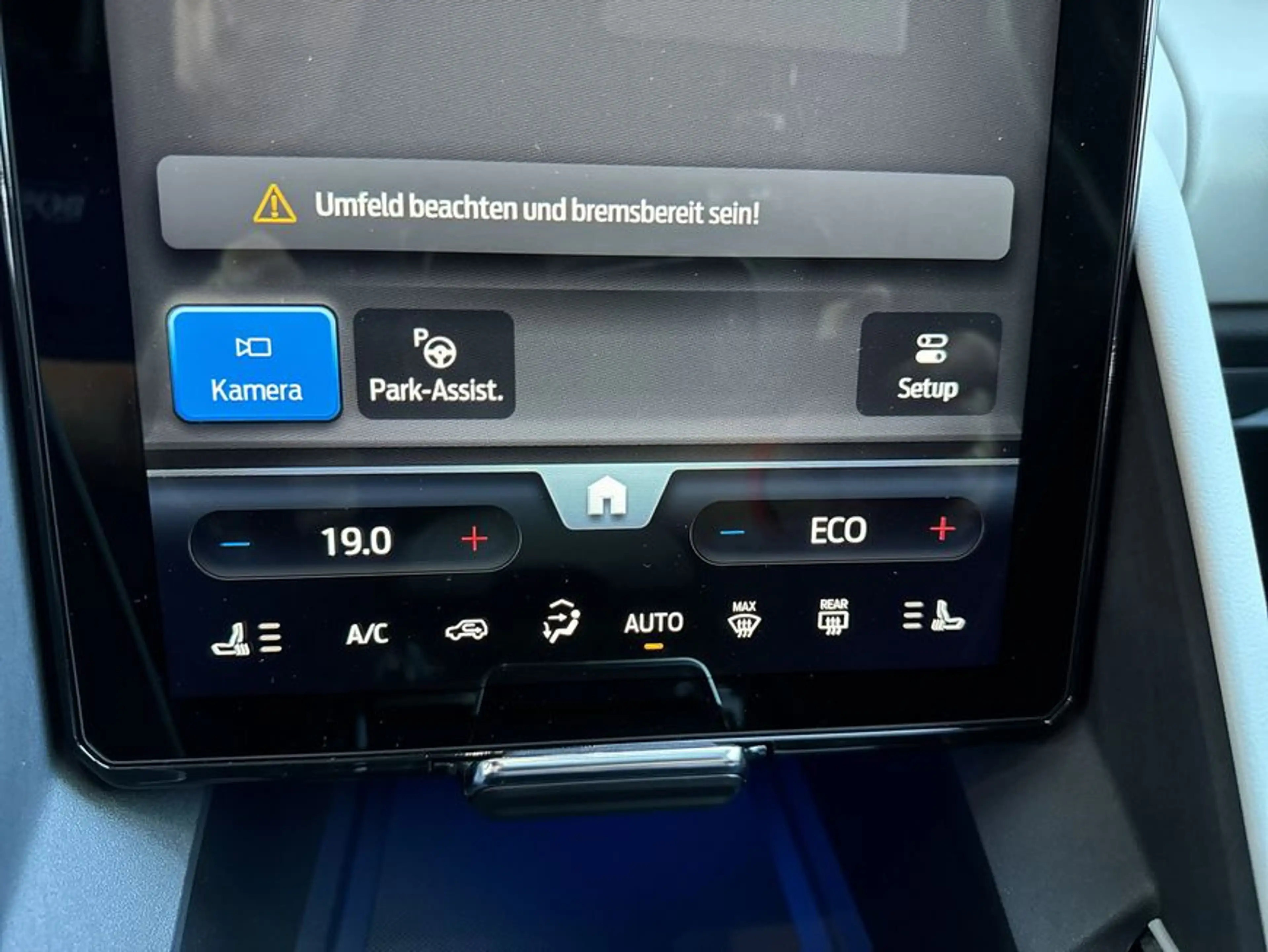 Ford Explorer Elektromotor mit Extended Range RWD 77kWh — photo 15