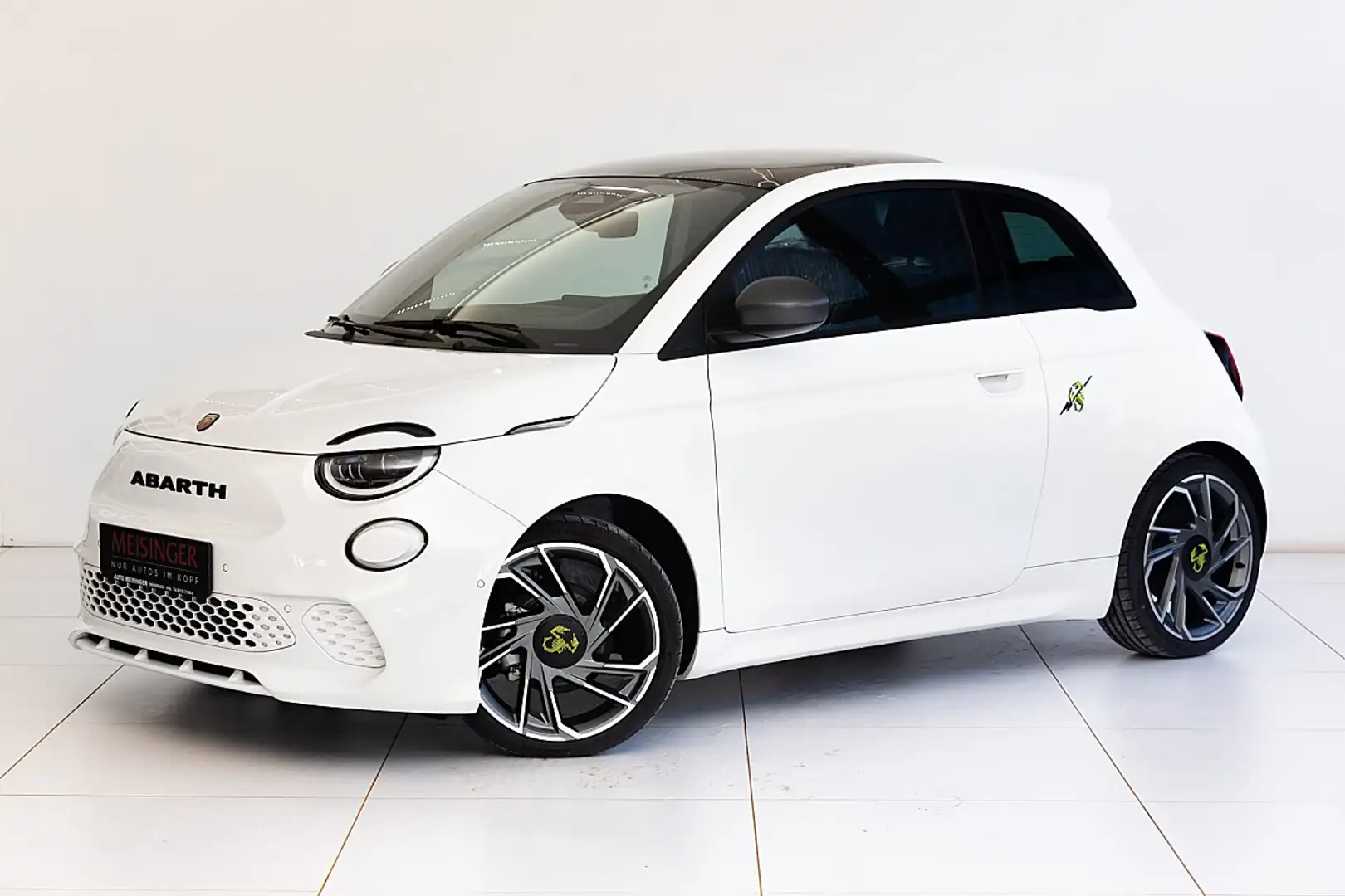 Abarth 500e Scorpionissima Weiß - 1