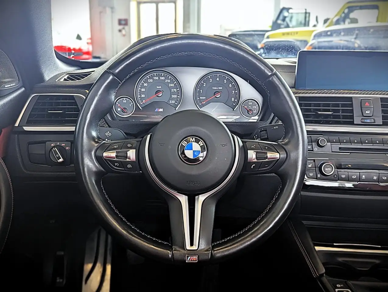 BMW M4 снимка BMW M4