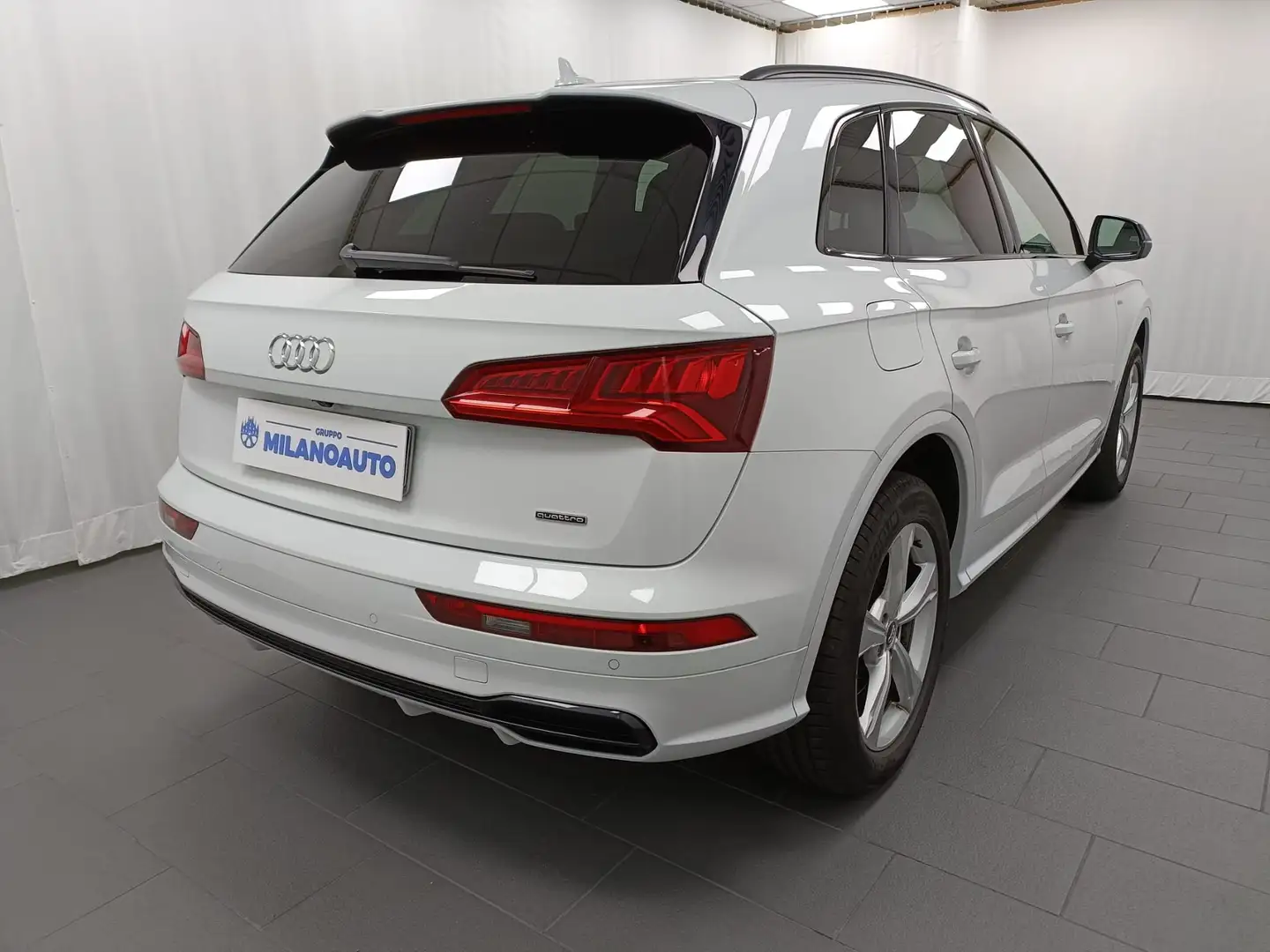 Audi Q5 S-LINE 35TDI QUATTRO S-TR 163CV*TETTO+MATRIX*PROMO Bianco - 2
