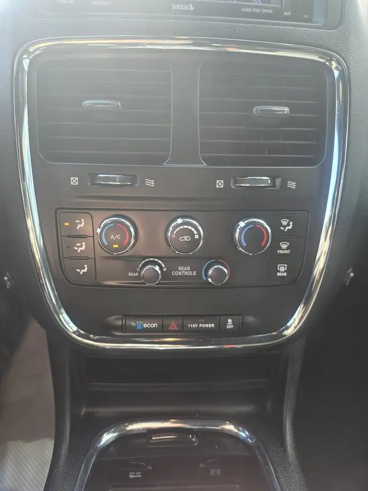 Dodge Grand Caravan снимка Dodge Grand Caravan