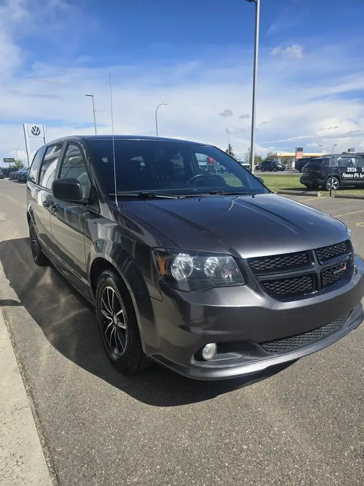 Dodge Grand Caravan снимка Dodge Grand Caravan