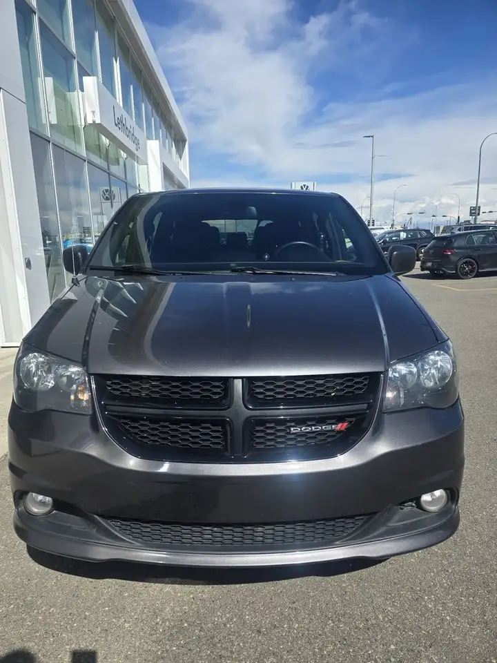 Dodge Grand Caravan снимка Dodge Grand Caravan