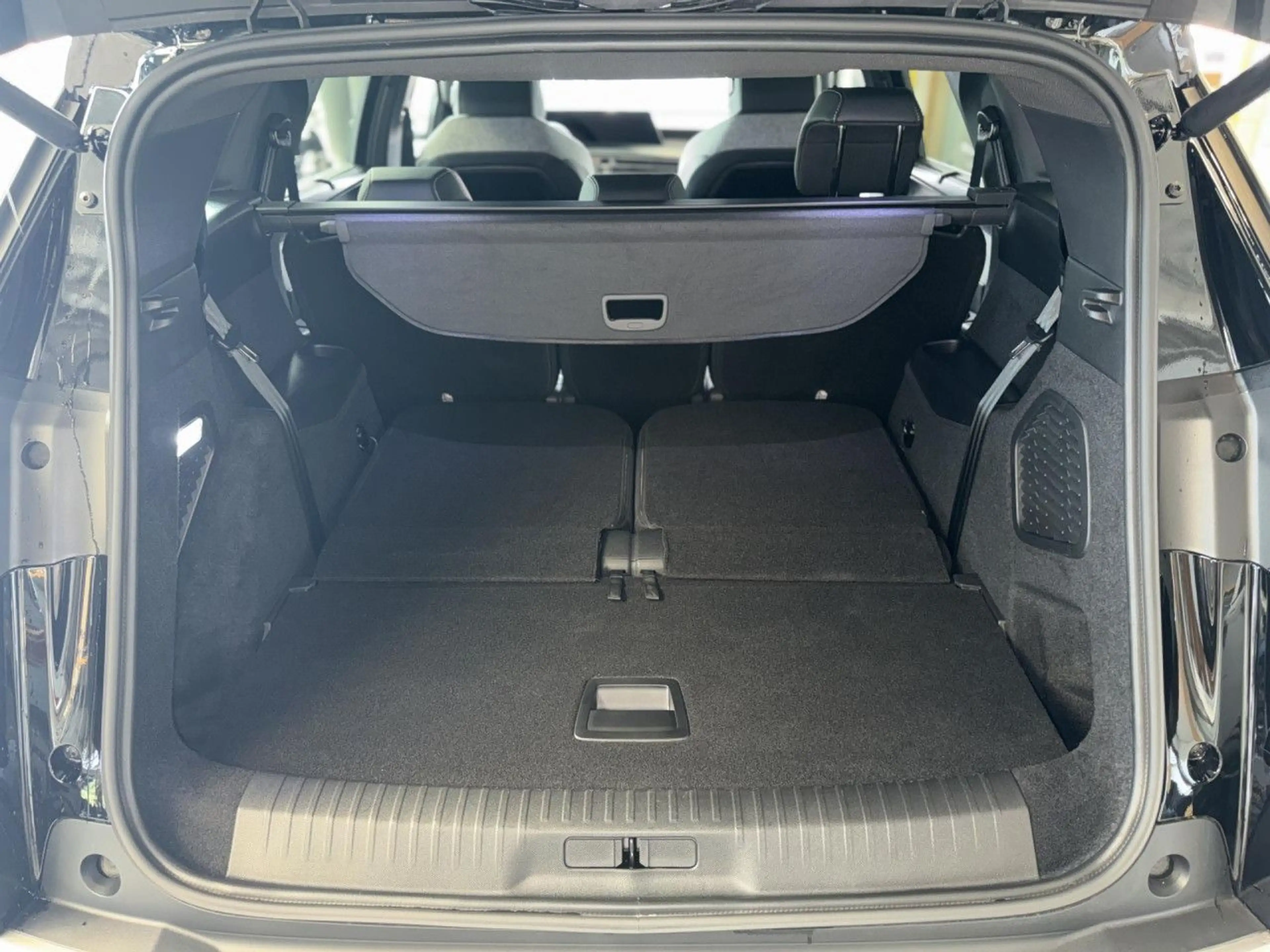 Peugeot 5008 Hybrid 145 GT, 360, ACC! Bluetooth Navi LED — photo 10