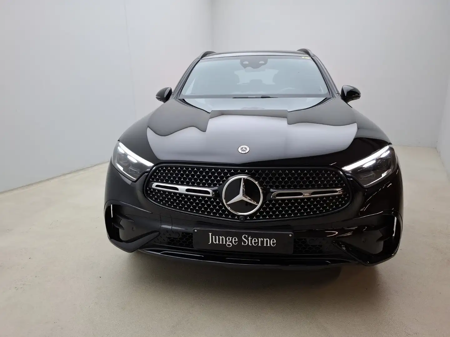 Mercedes-Benz GLC 300 GLC 300de 4M AMG Advanced+ AHK Pano 20" 360° Navi Schwarz - 2