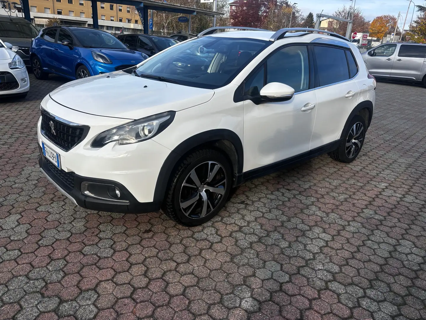 Peugeot 2008 1.6 bluehdi Black Matt s&s 120cv - 2