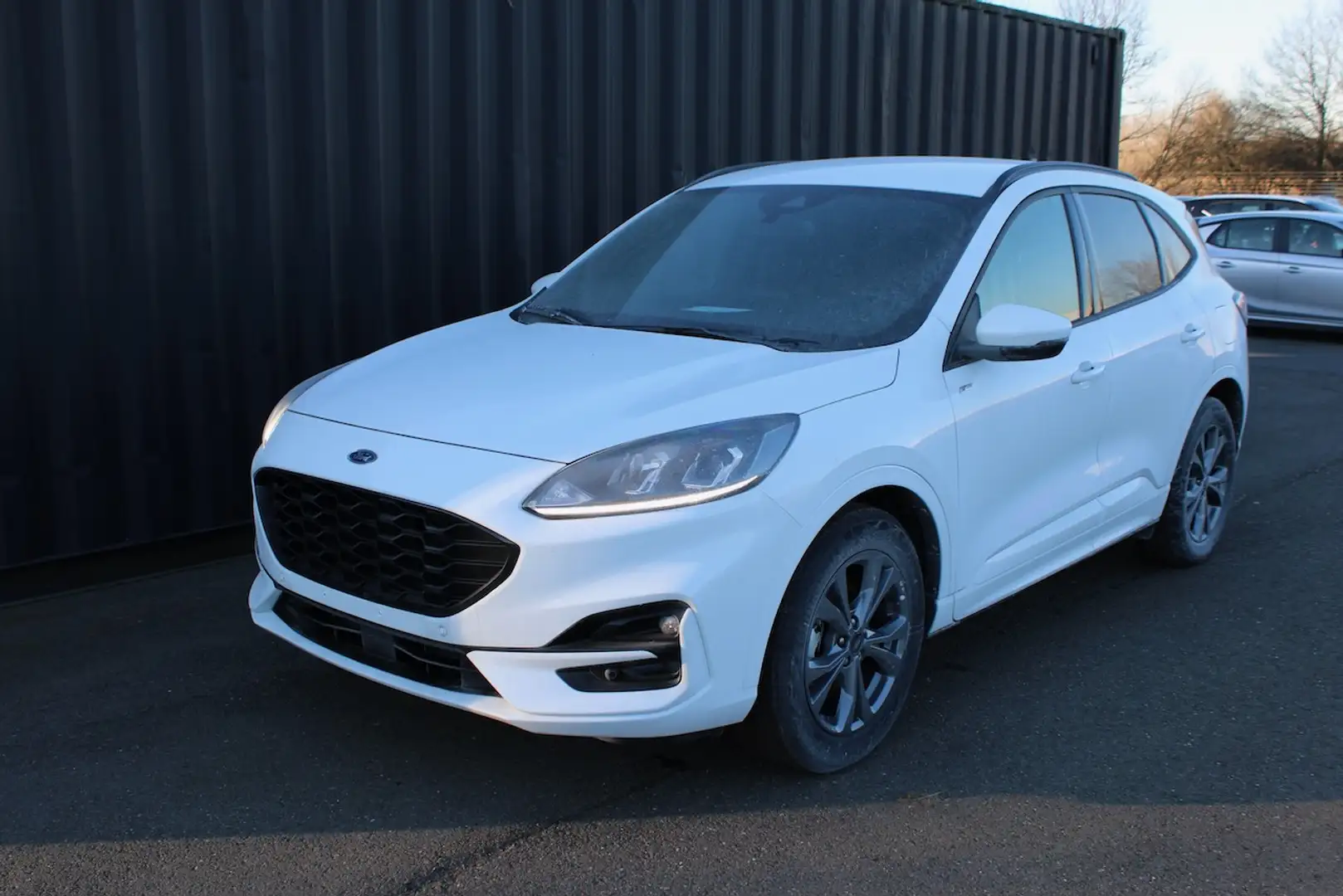 Ford Kuga 1.5 EcoBoost 150 St-Line White - 1