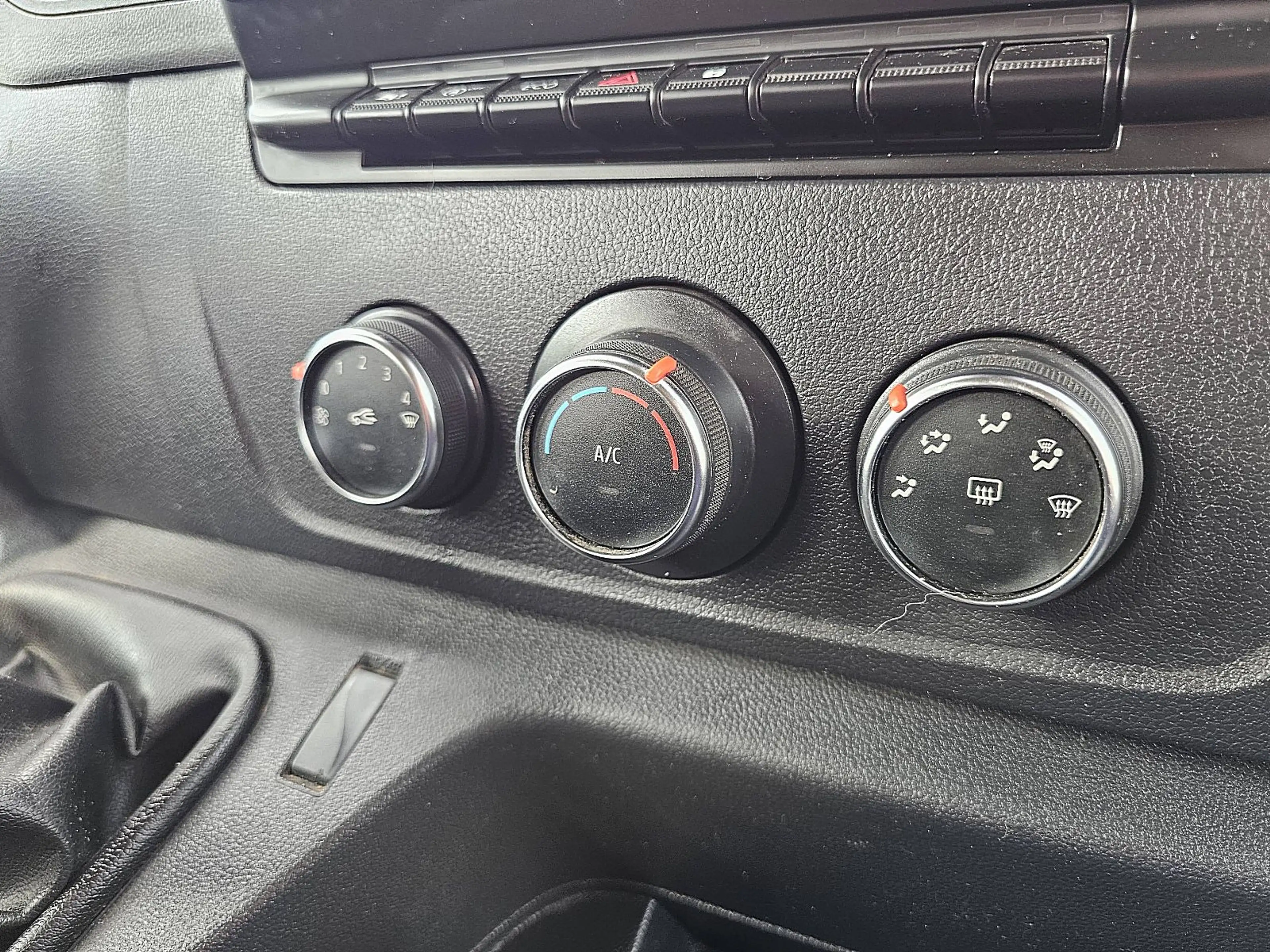 Renault Master 2.3 Dub.Cab Open-Laadbak — photo 10