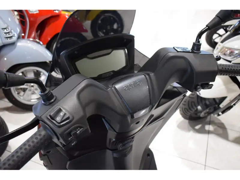 Aprilia SX 50 - foto 5