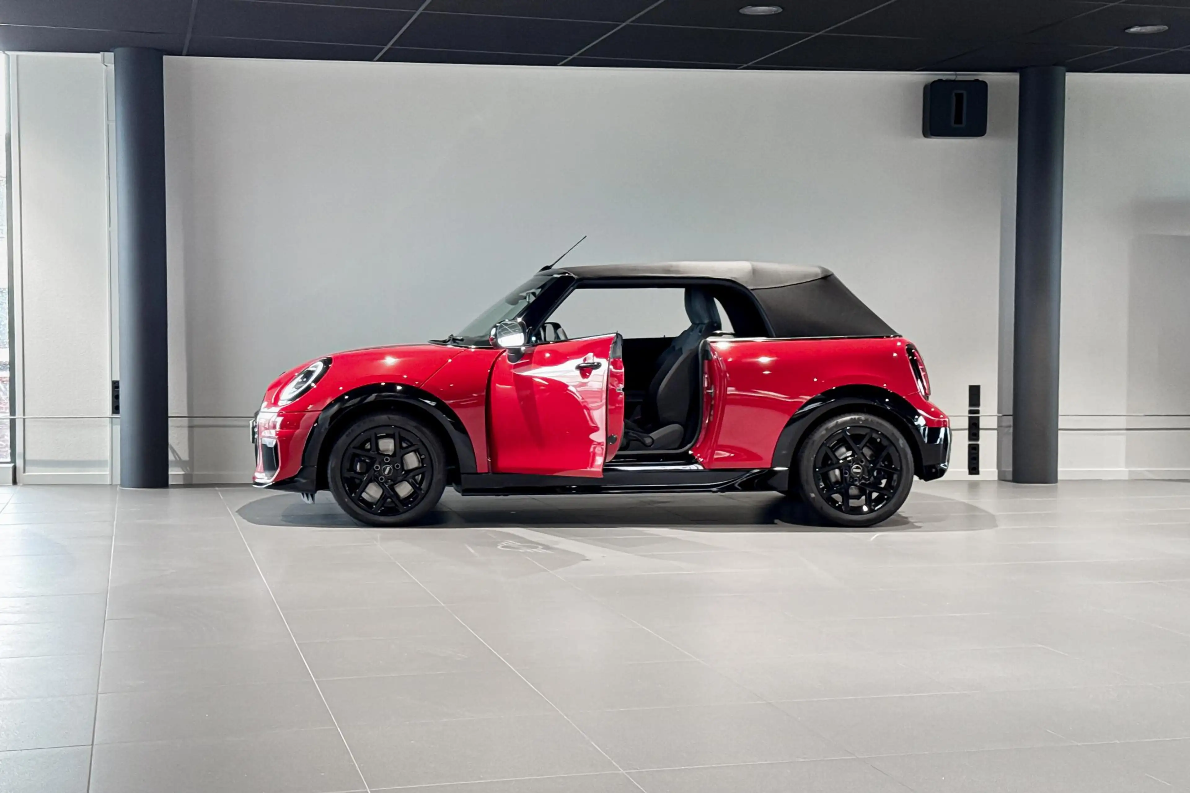 MINI Cooper Cabrio 2.0 Cooper C John Cooper Works | Pakket M | Harman — photo 3