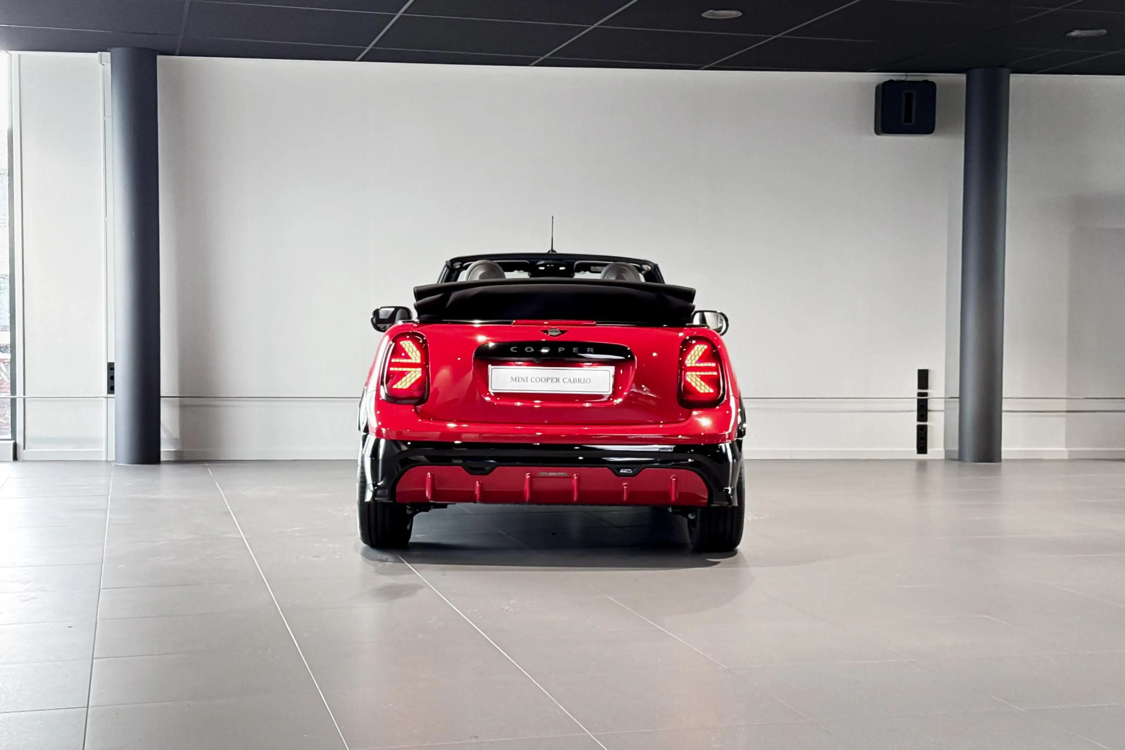 MINI Cooper Cabrio 2.0 Cooper C John Cooper Works | Pakket M | Harman — photo 7