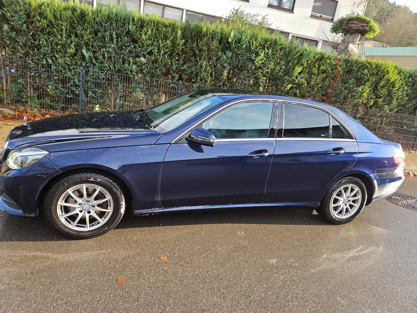 Mercedes-Benz E 300 E 300 BlueTEC 9G-TRONIC Avantgarde Albastru - 2