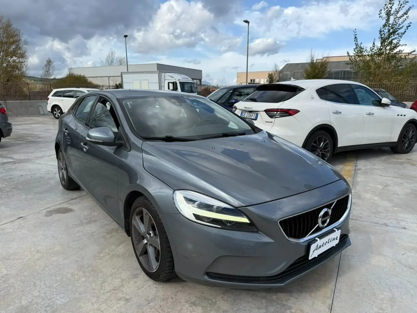 Volvo V40 2.0 d2 Business Plus geartronic my19 Grigio - 1