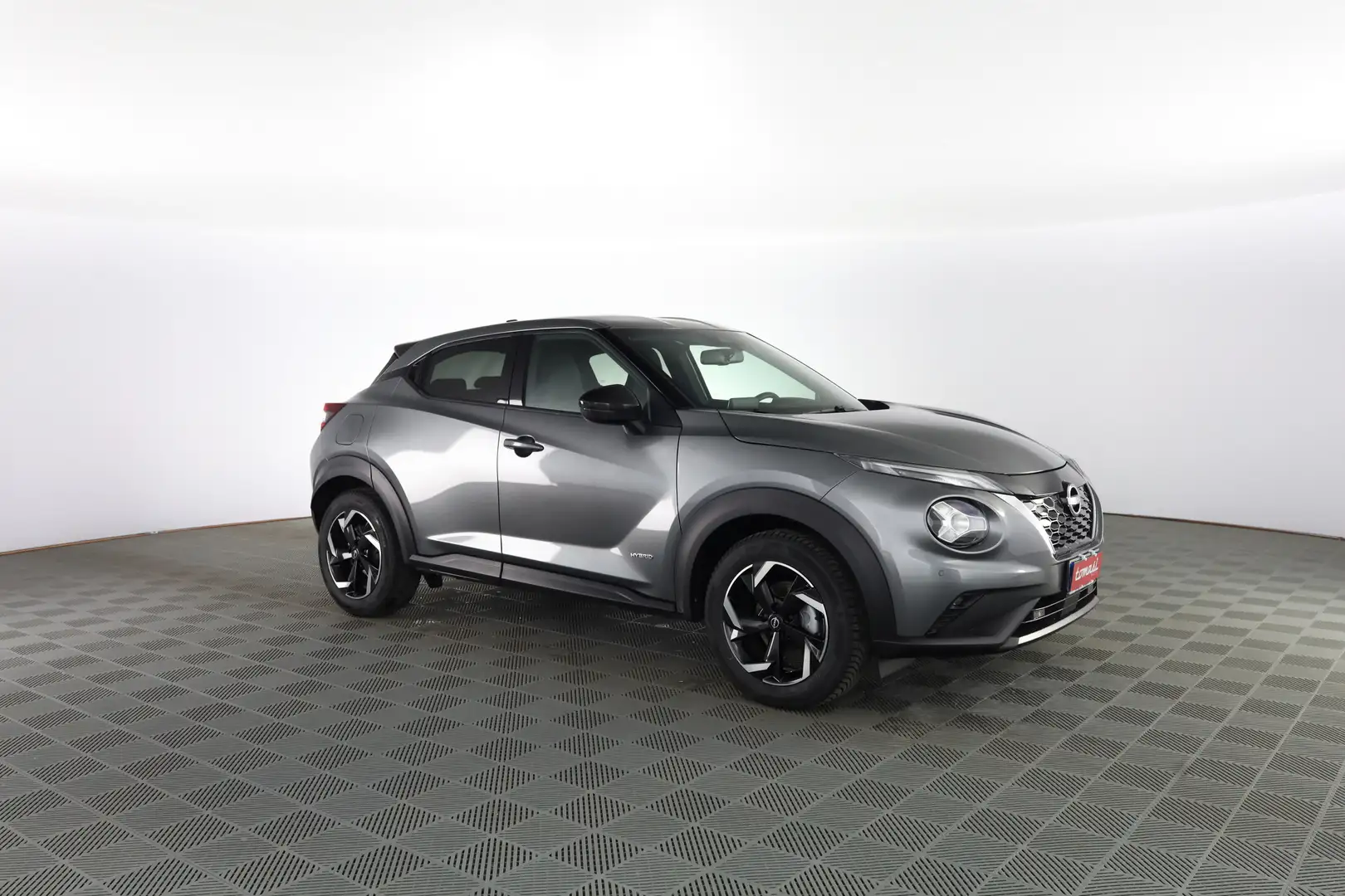 Nissan Juke 1.6 HEV N-Connecta Szürke - 2