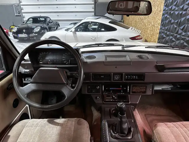 Land Rover Range Rover view 14