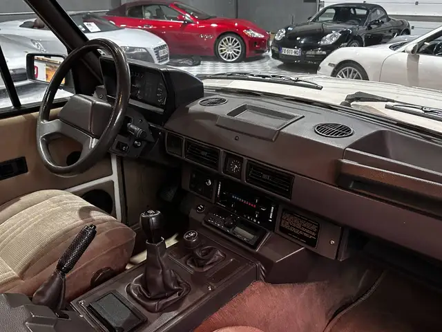 Land Rover Range Rover view 10