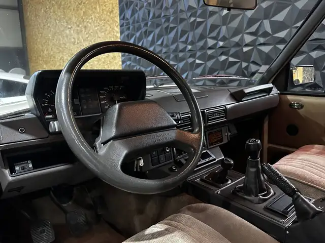 Land Rover Range Rover view 9