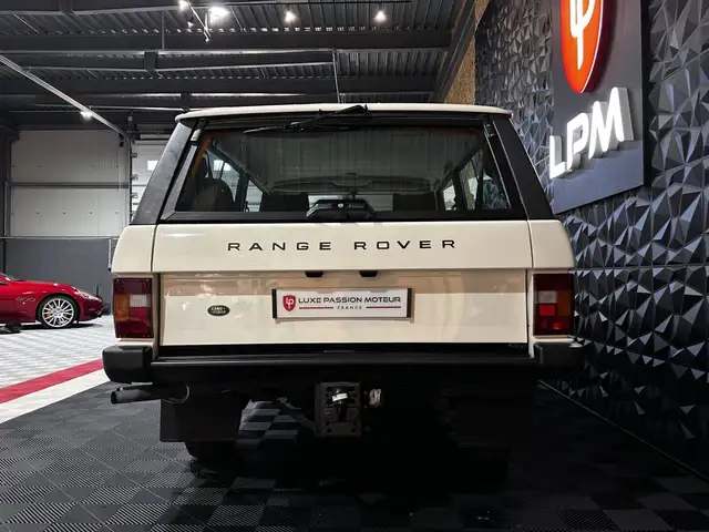 Land Rover Range Rover view 4