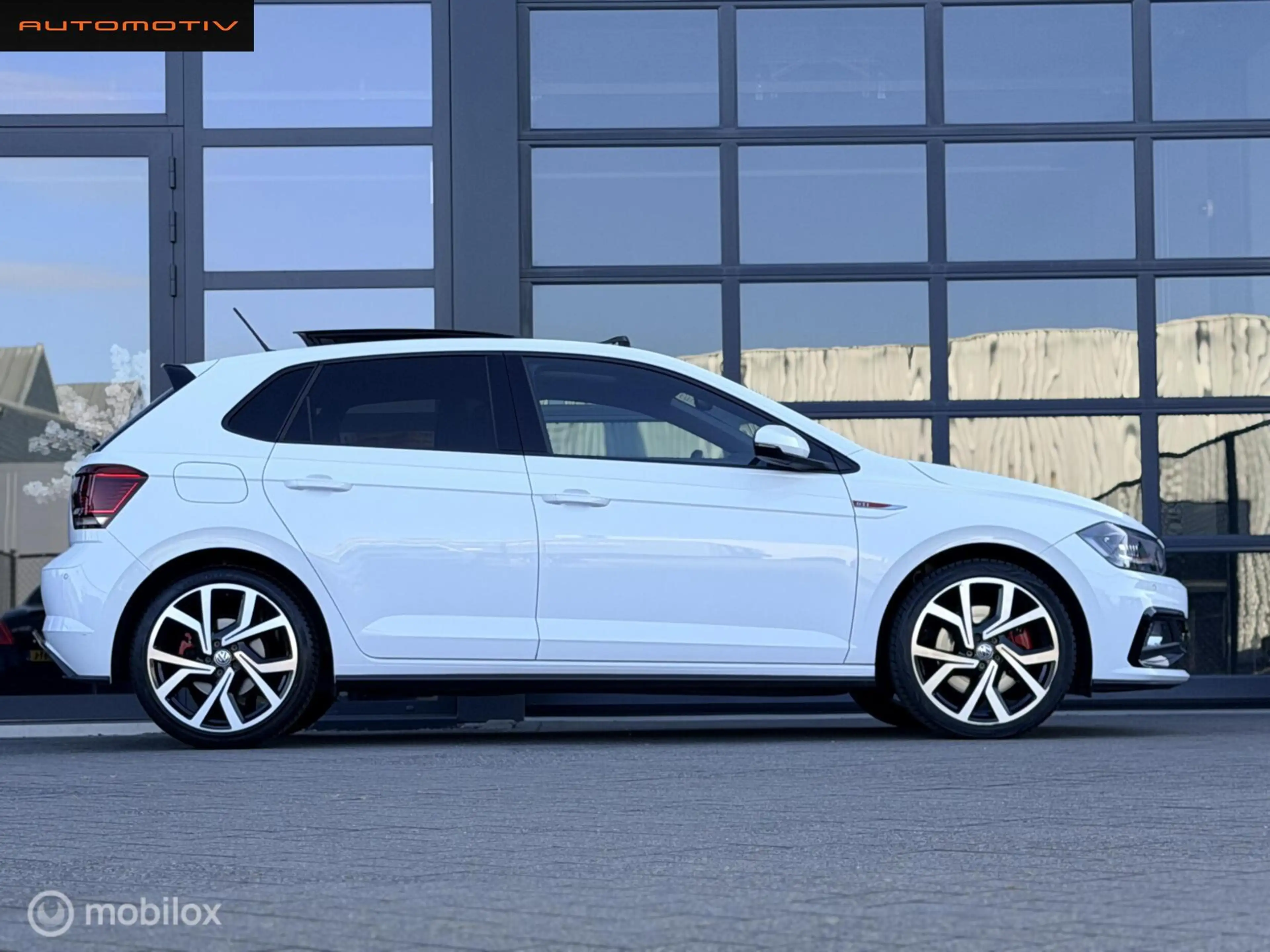 Volkswagen Polo GTI 2.0 TSI / PANO / VIRTUAL / BEATS — photo 11
