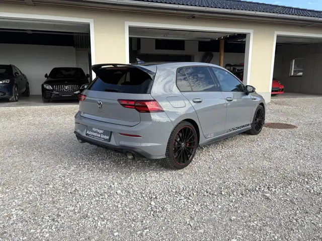 Volkswagen Golf view 6