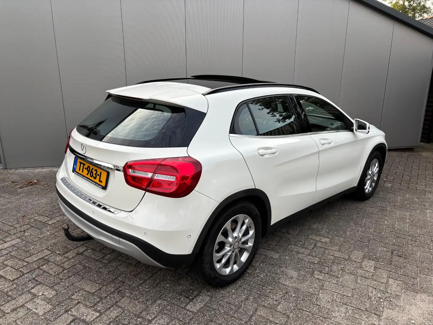 Mercedes-Benz GLA 200 Ambition Blanc - 2