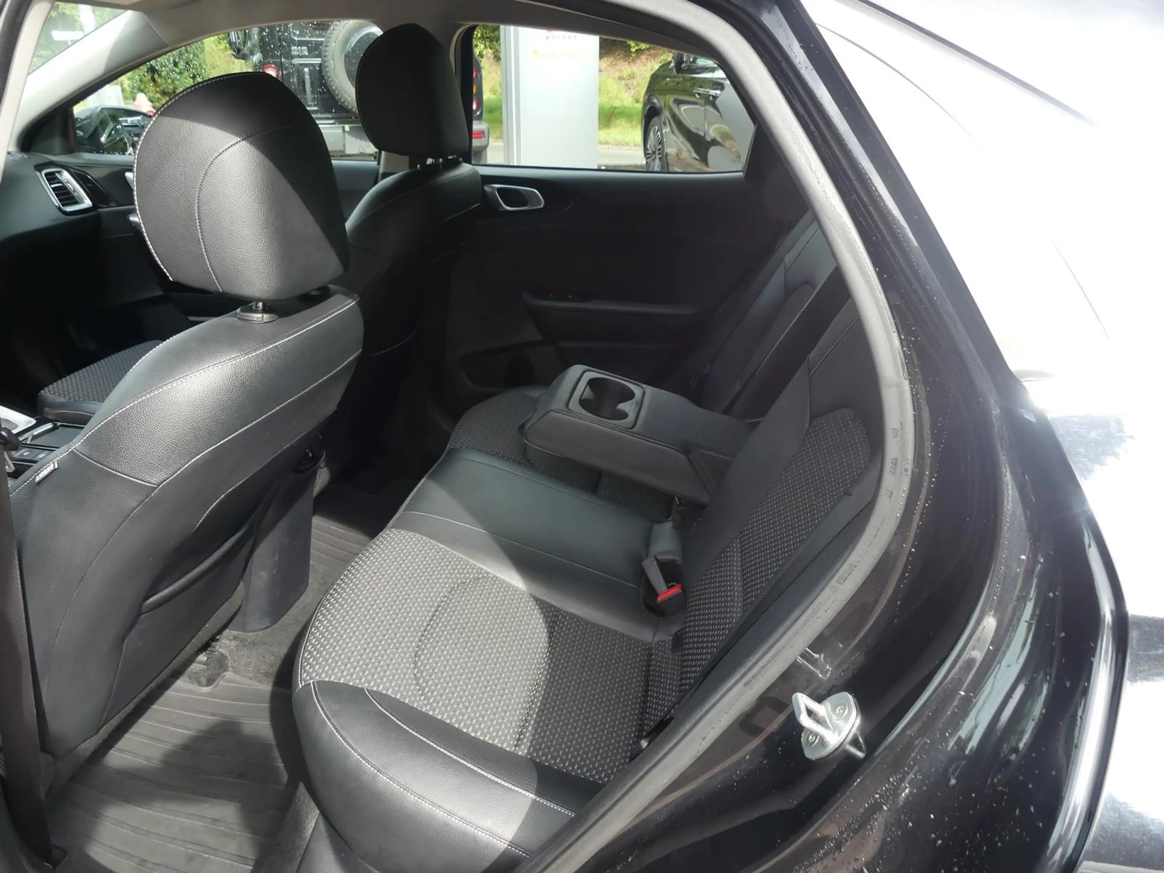 Kia XCeed 1.6*Klimaauto*SHZ*LED*Kam — photo 11