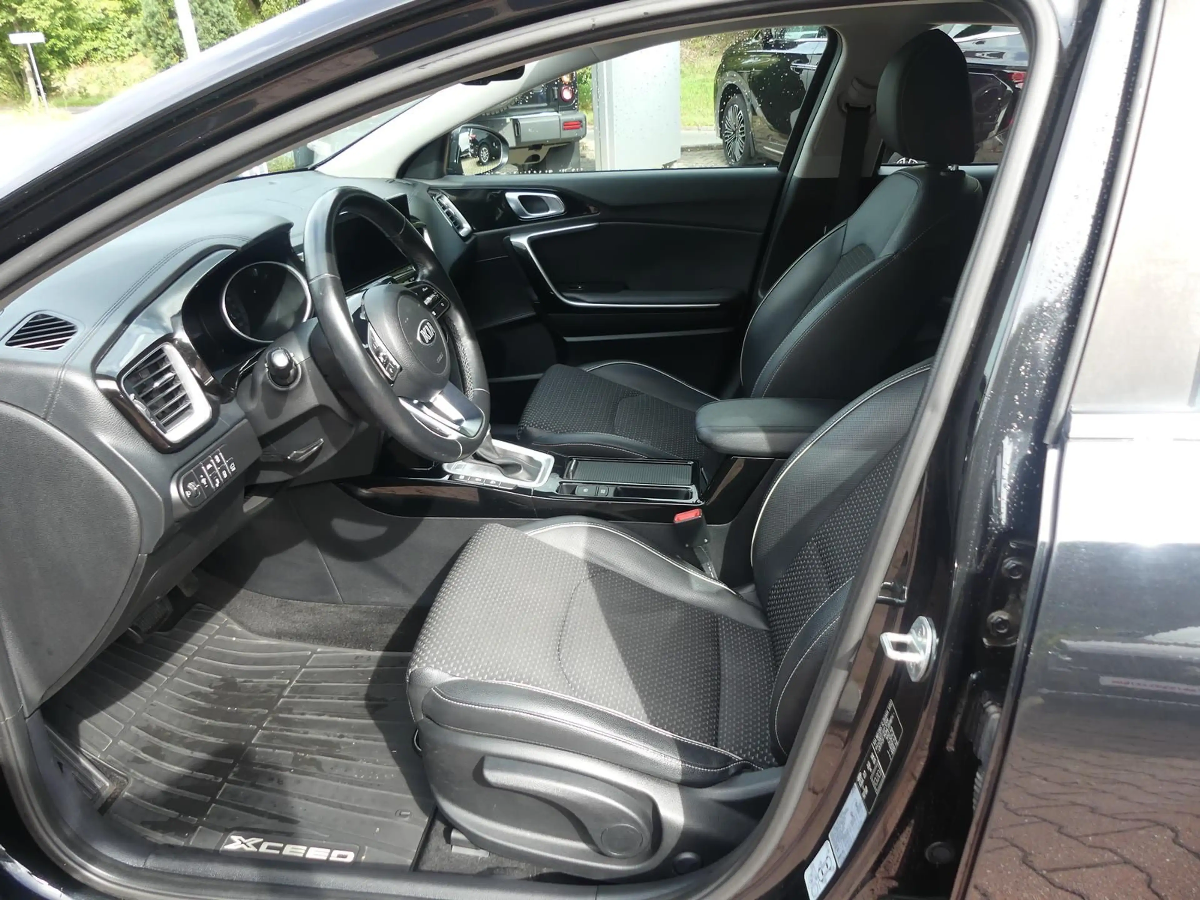 Kia XCeed 1.6*Klimaauto*SHZ*LED*Kam — photo 10