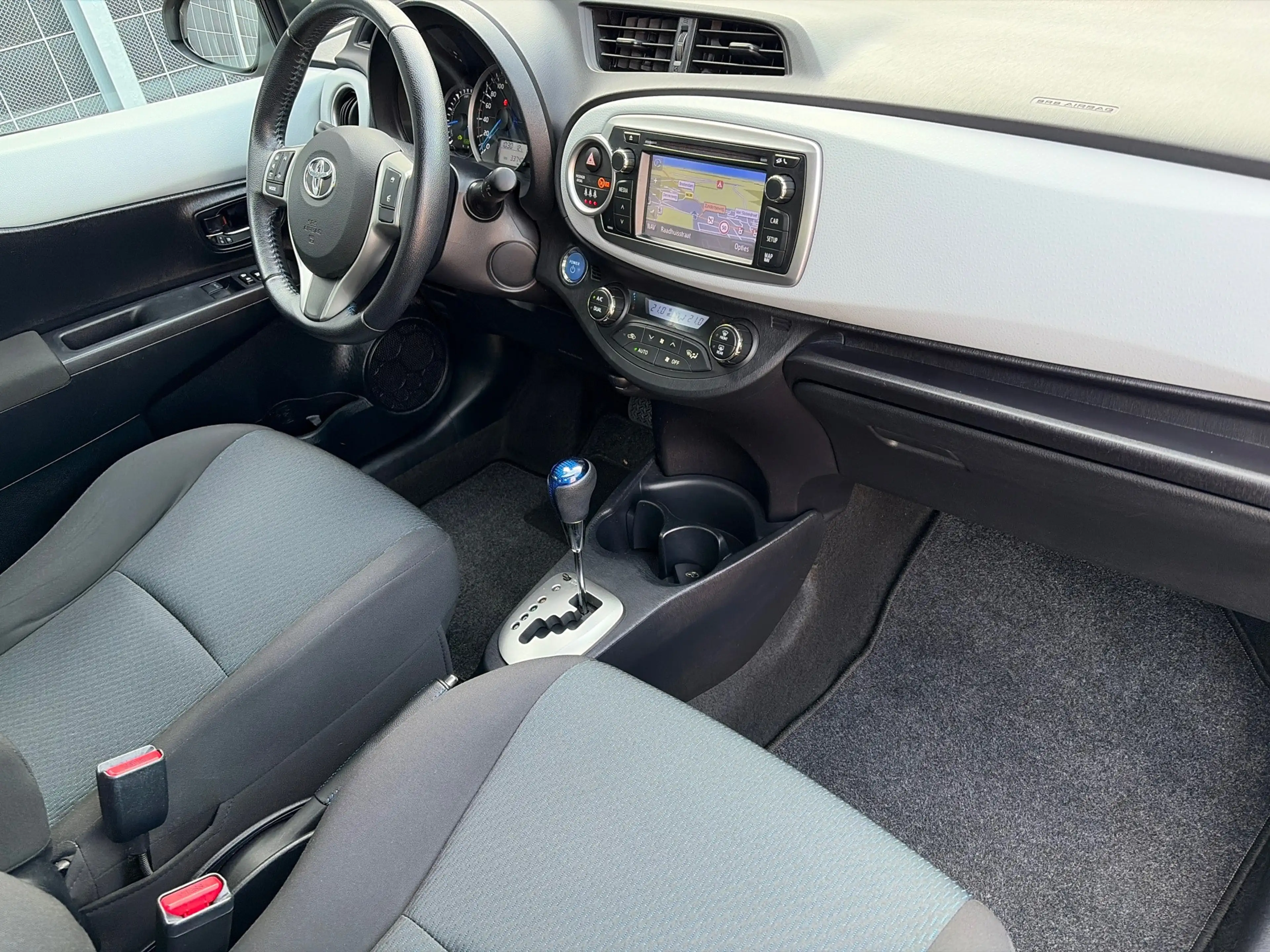 Toyota Yaris 1.5 Full Hybrid |Aspiration | automaat | navi | cl — photo 11