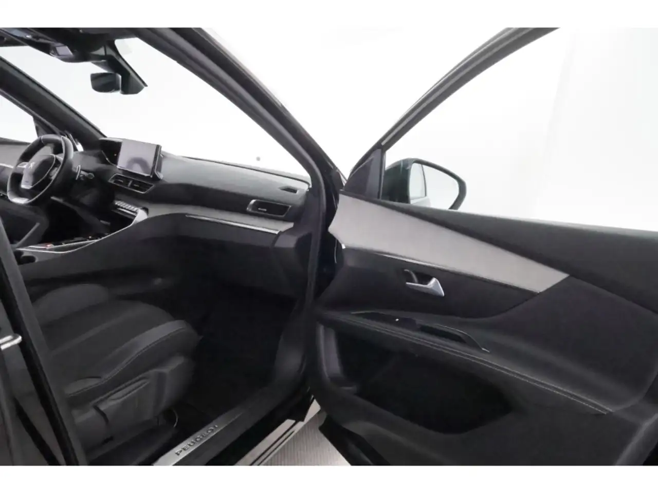 Peugeot 5008 1.2PureTech Aut.130 GT+LED+VIRTUAL+NAVI+PDC, миниатюра 22