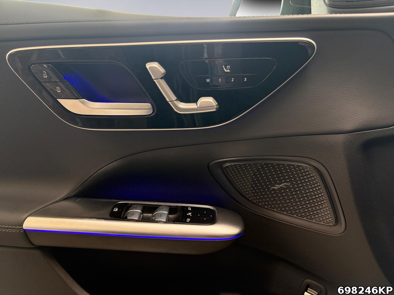 Mercedes-Benz C 300 T AMG  AHK 360° Digital-Light Distronic — photo 13