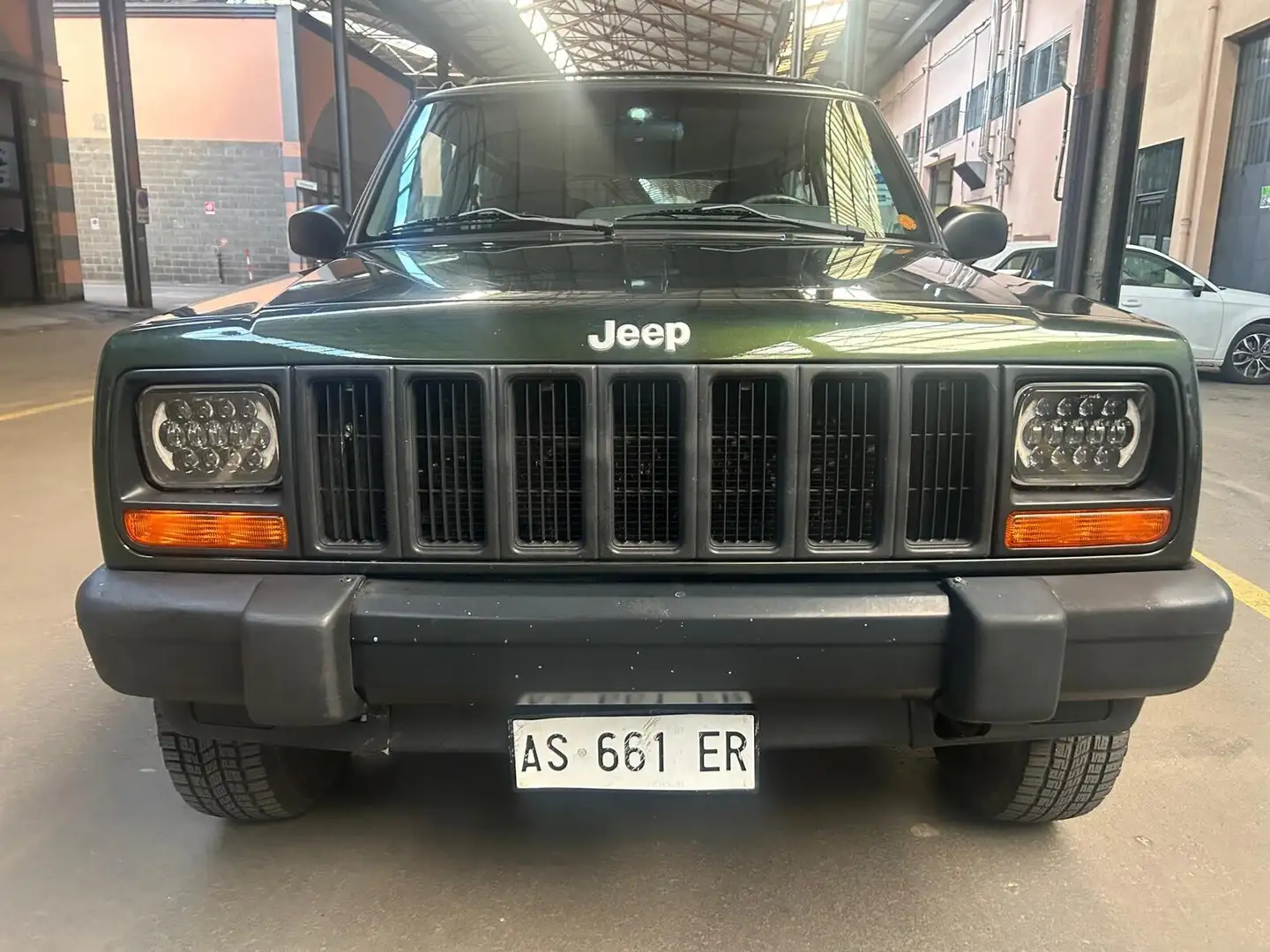 Jeep Cherokee 2.5 TD 3 porte Command-Trac Sport Verde - 1