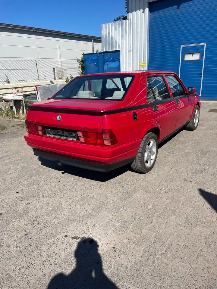 Alfa Romeo 75 1.8 IE, foto 4