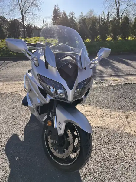 Yamaha FJR 1300 - foto 6
