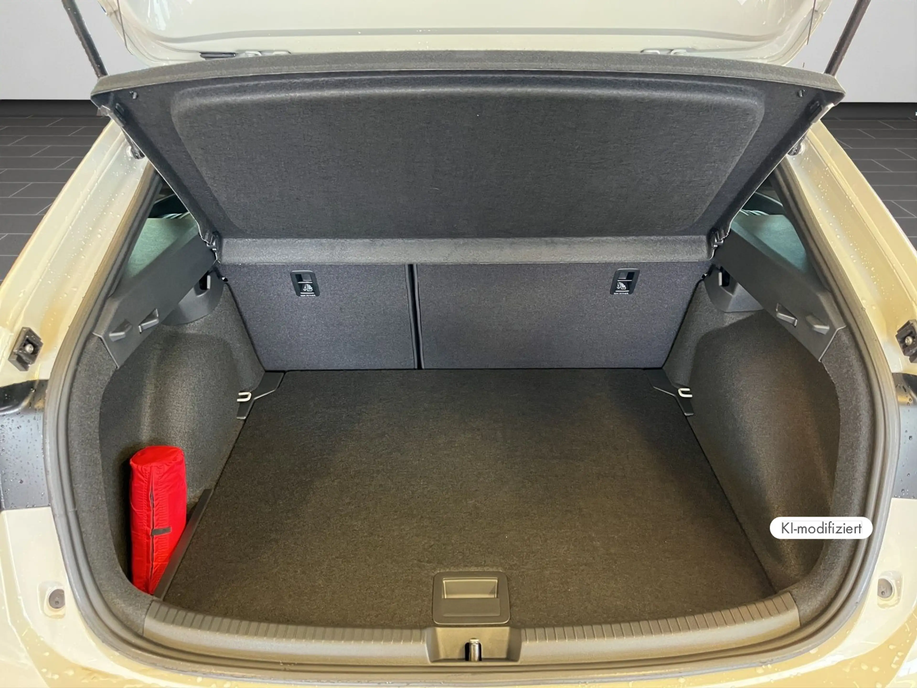 Volkswagen Taigo R-Line Black Style AHK Rückfahrkamera 115P — photo 15