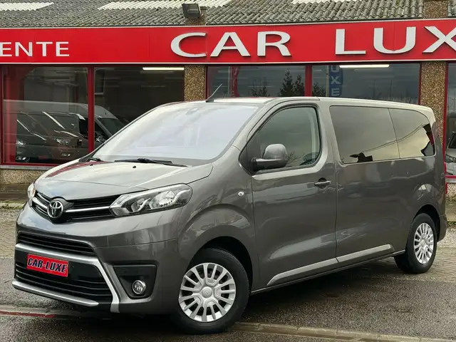 Toyota Proace 1.6 D MEDIUM 9 PLACES CLIM