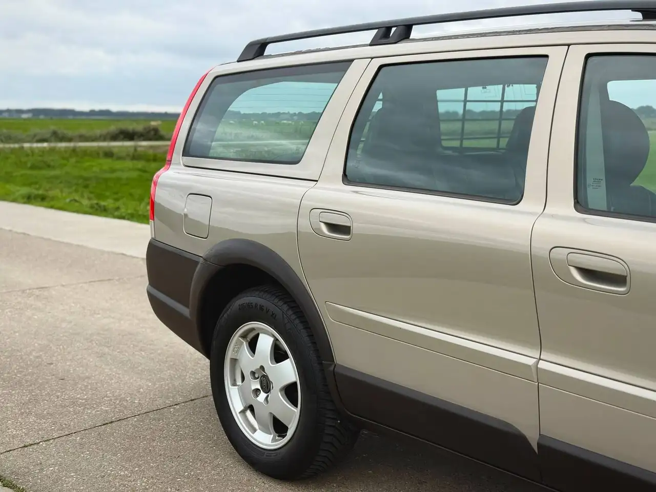 Volvo V70 Cross Country 2.4 T, foto 12
