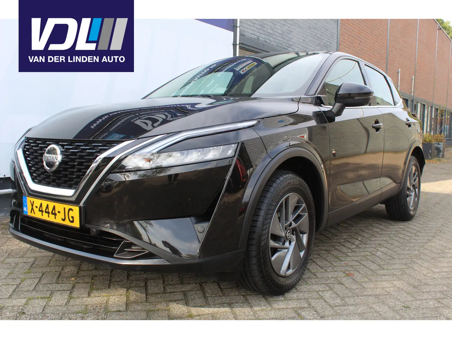 Nissan Qashqai 1.3 MHEV Business Access Rondom camera | Dode hoek Noir - 1